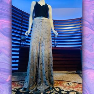 Gimmicks Extra Long Skirt Light to Dark Gray